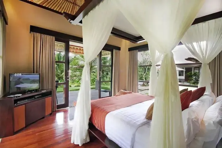 Тегаллаланг: Villa Amrita