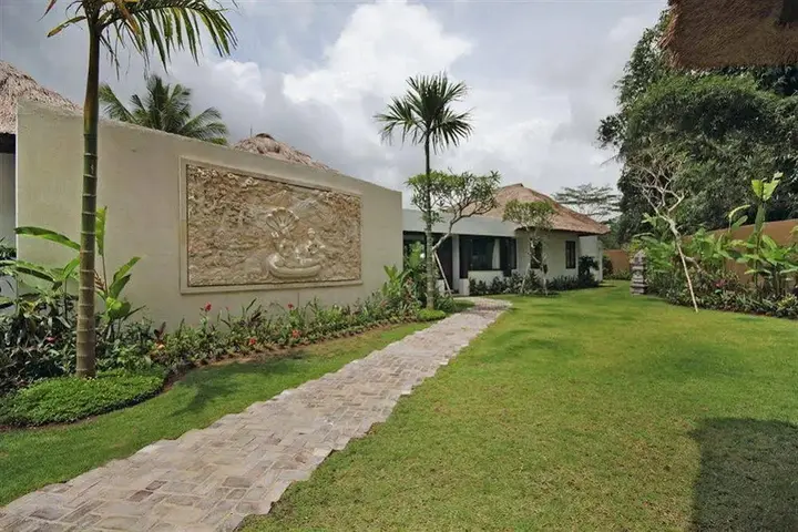 Тегаллаланг: Villa Amrita