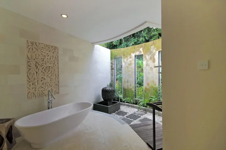 Тегаллаланг: Villa Amrita