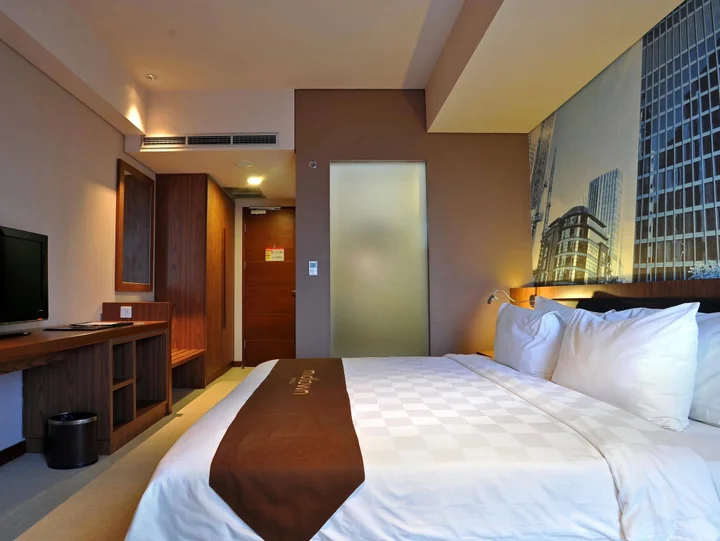 Сурабая: Midtown Hotel