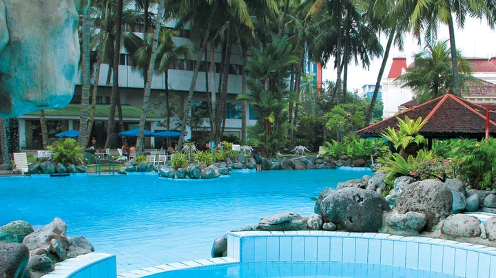 Медан: Hotel Danau Toba International
