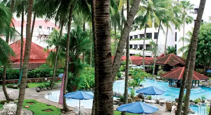 Медан: Hotel Danau Toba International