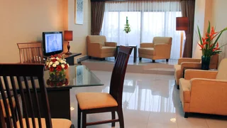 Медан: Hotel Danau Toba International