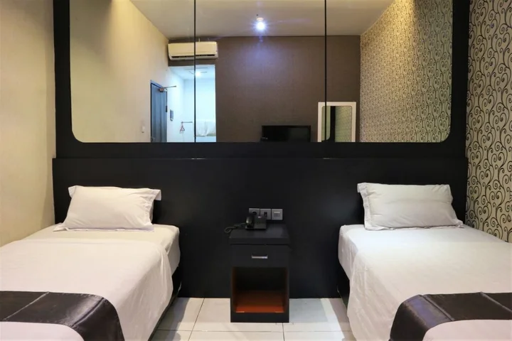 Медан: Candi Hotel