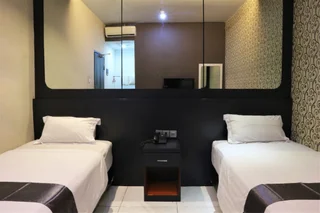 Медан: Candi Hotel