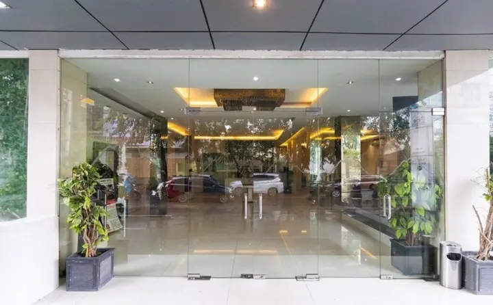 Медан: Candi Hotel