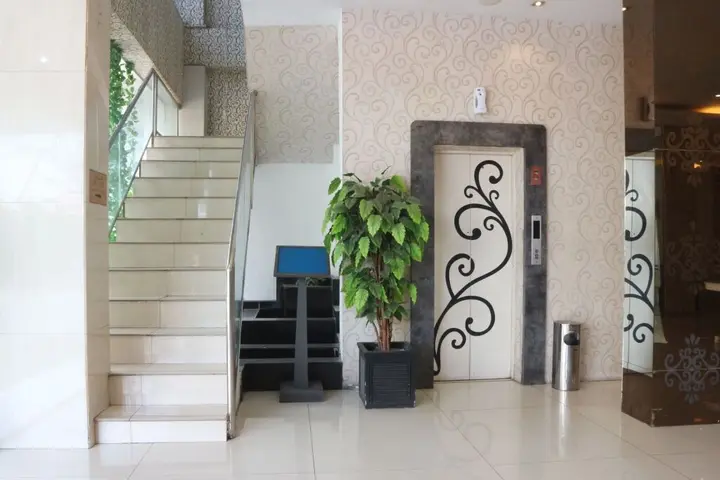 Медан: Candi Hotel