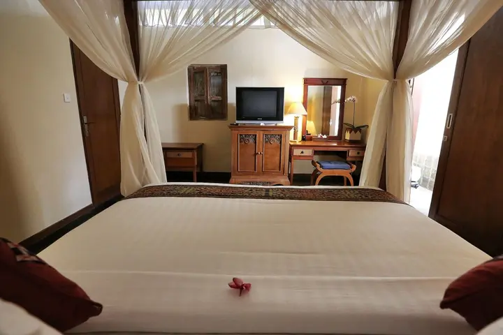 Табанан: The Sanyas Retreat