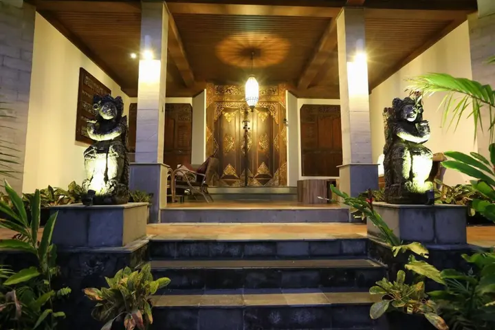 Табанан: The Sanyas Retreat