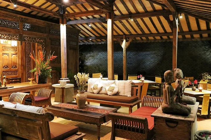 Табанан: The Sanyas Retreat