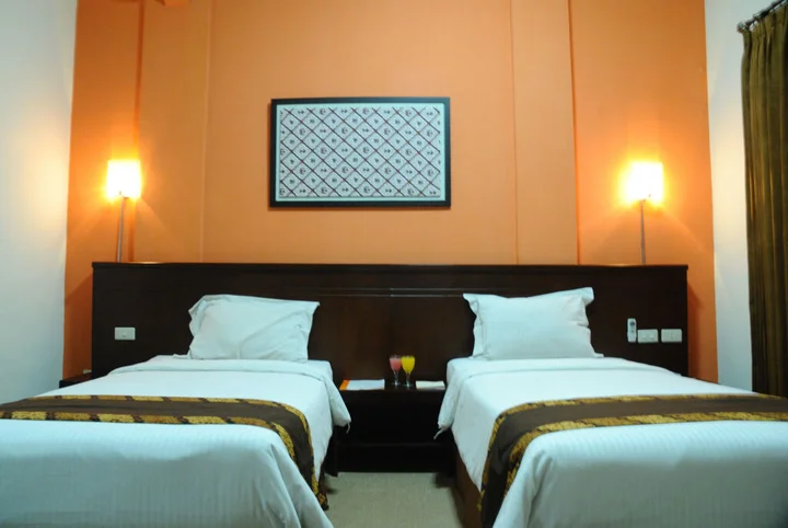 Депок: Hotel Aryuka