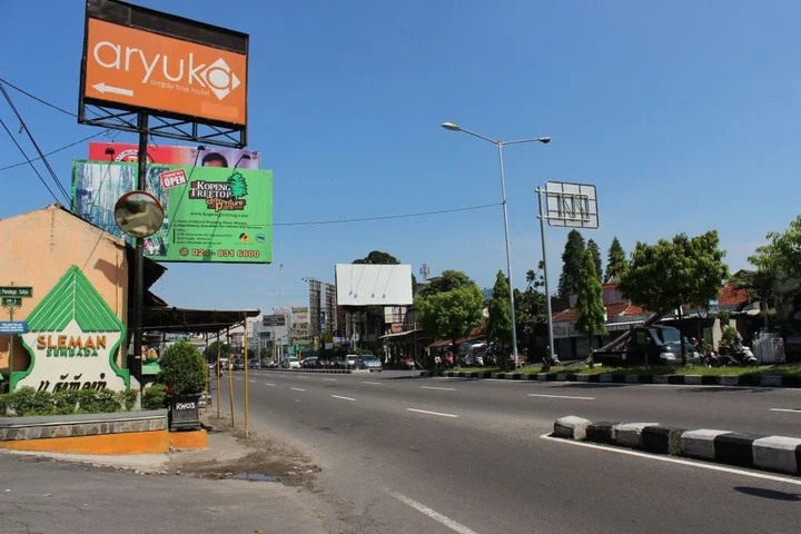 Депок: Hotel Aryuka