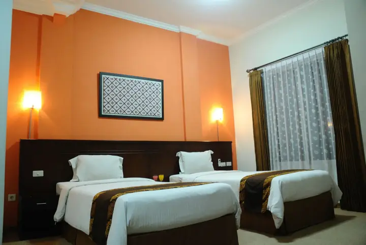 Депок: Hotel Aryuka