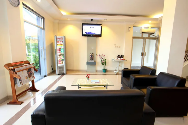 Депок: Hotel Aryuka