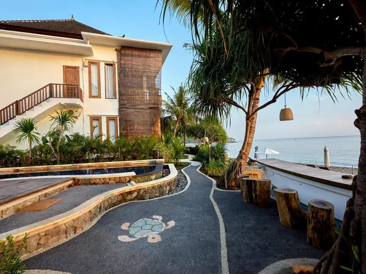 Бунутан: Vienna Beach Resort