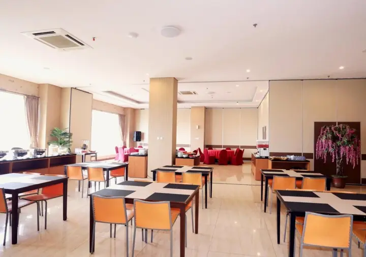 Суракарта: Grand HAP Hotel
