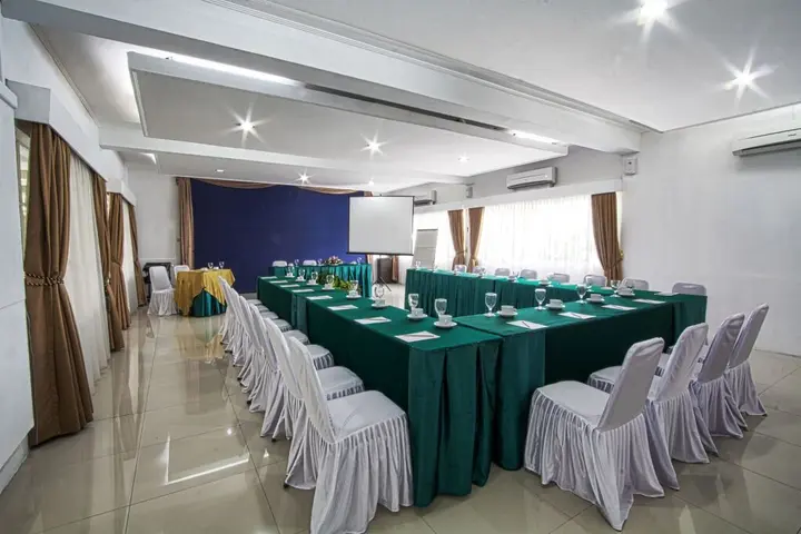 Суракарта: Kusuma Sahid Prince Hotel