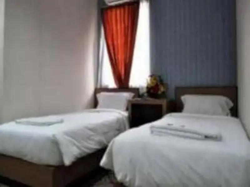 Семаранг: Hotel Gajah Mada 100