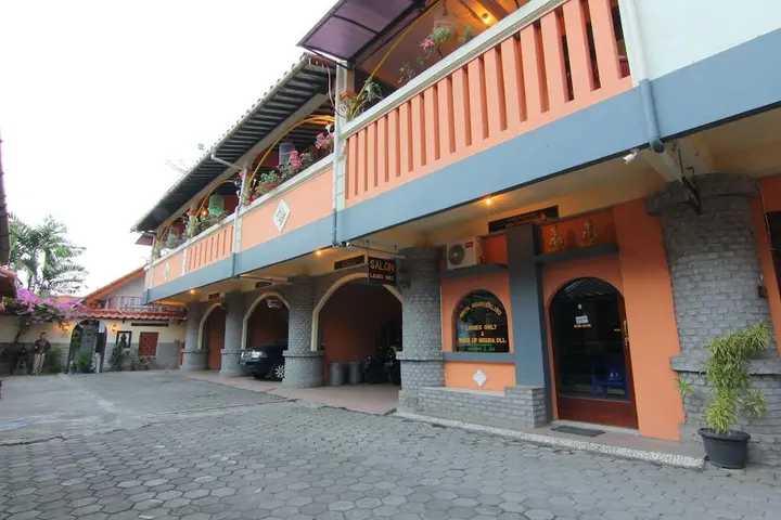 Депок: Sari Homestay