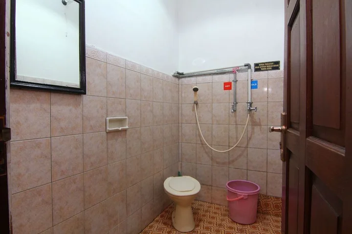Депок: Sari Homestay