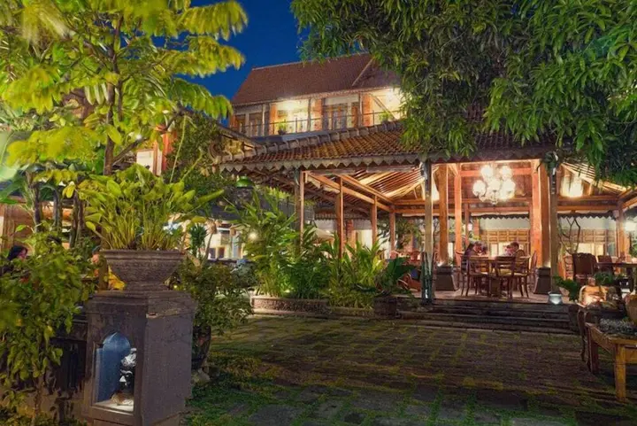 Суракарта: Omah Sinten Heritage Hotel & Resto