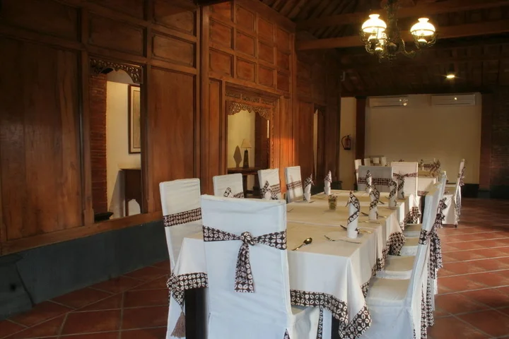 Суракарта: Omah Sinten Heritage Hotel & Resto