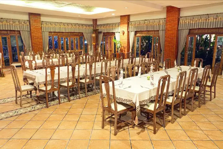 Суракарта: Omah Sinten Heritage Hotel & Resto