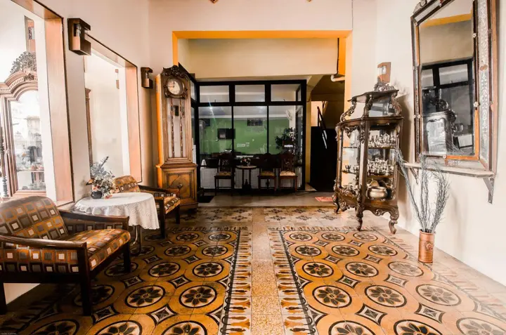 Сурабая: Hotel Djagalan Raya