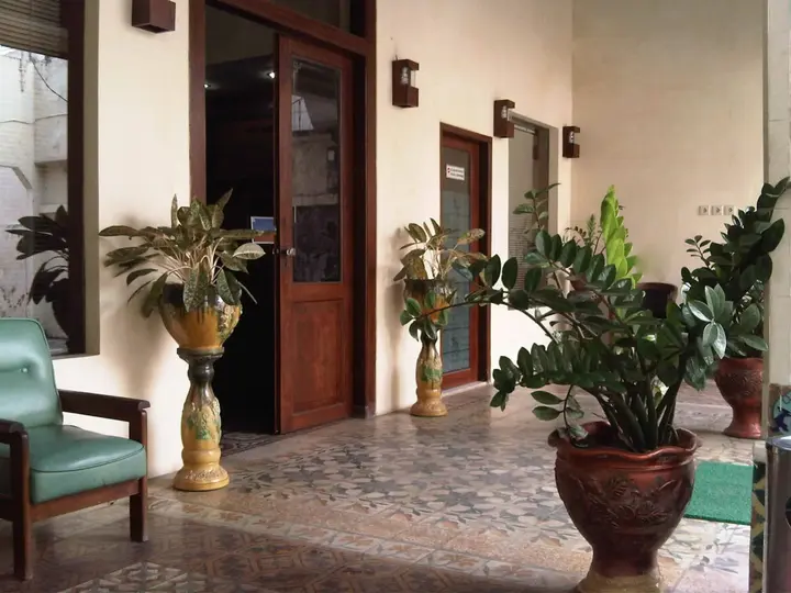 Сурабая: Hotel Djagalan Raya