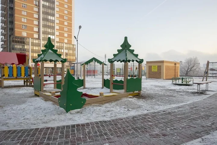 Красноярск: Posutochno Na Vzletnoy Apartments