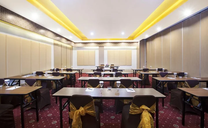 Депок: MMUGM Hotel Yogyakarta