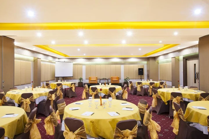 Депок: MMUGM Hotel Yogyakarta
