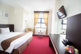 Депок: UNY Hotel