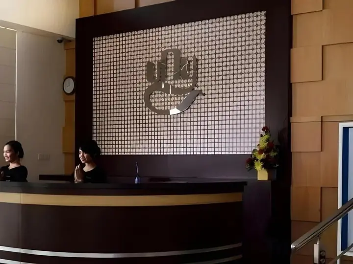 Депок: UNY Hotel