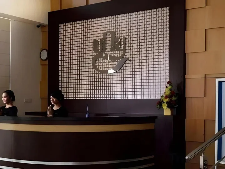 Депок: UNY Hotel