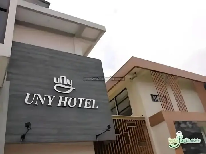 Депок: UNY Hotel