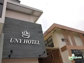 Депок: UNY Hotel