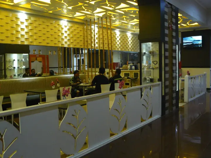 Сурабая: Veni Vidi Vici V3 Hotel