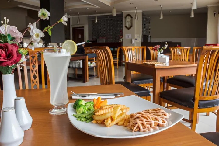 Бандунг: Serena Hotel Bandung
