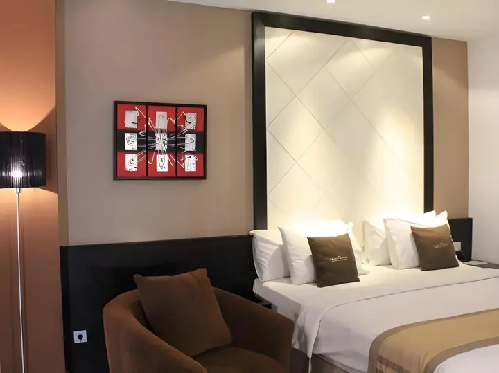 Сурабая: Prime Royal Hotel