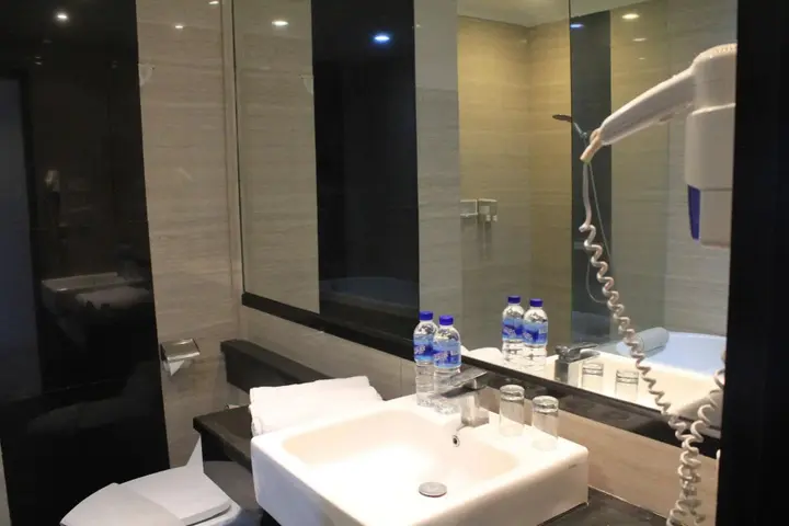 Сурабая: Prime Royal Hotel
