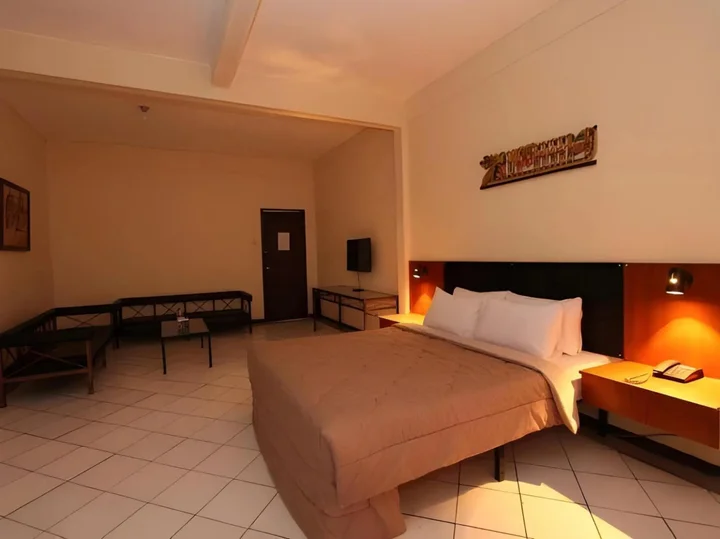 Бандунг: Hotel Augusta Bandung