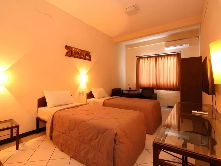 Бандунг: Hotel Augusta Bandung