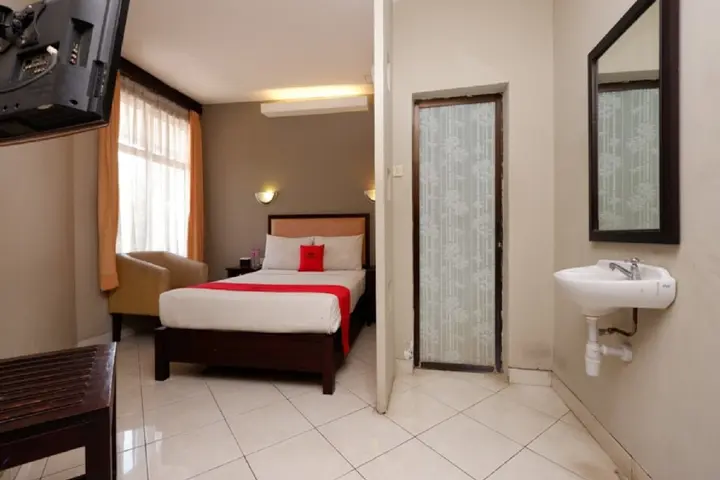 Семаранг: RedDoorz Plus @ Singosari Raya