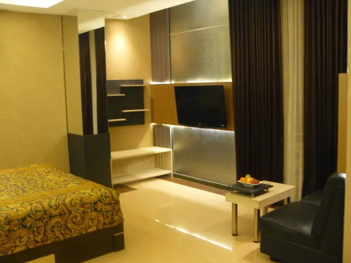 Сурабая: Hotel Oval Surabaya