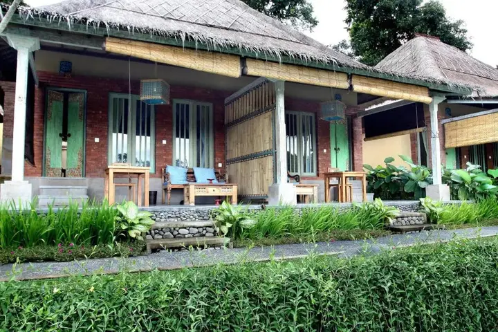 Табанан: Puri Taman Sari