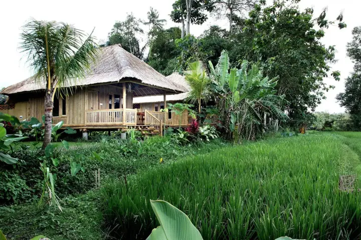 Табанан: Puri Taman Sari