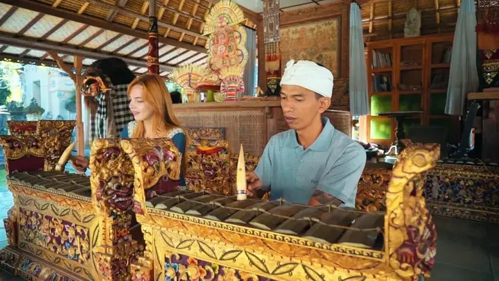 Табанан: Puri Taman Sari