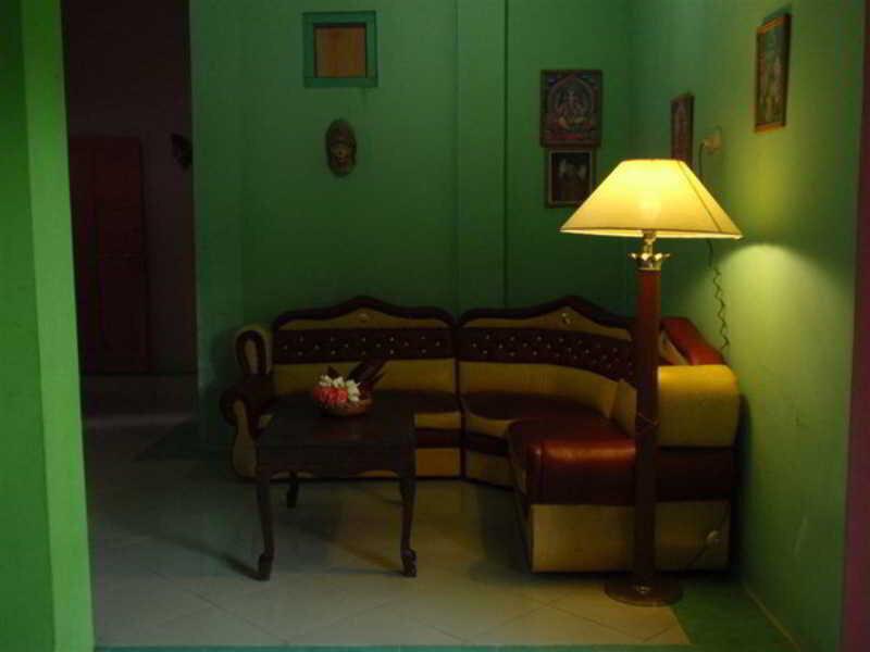 Саван: Sudaji Guest House