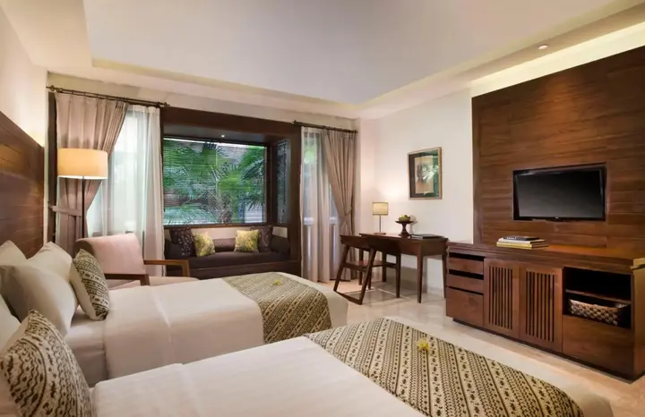 Убуд: Ubud Village Hotel